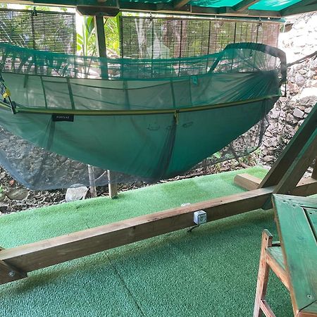 Les Hamacs Aux Saintes Hotel Terre-De-Haut Bagian luar foto