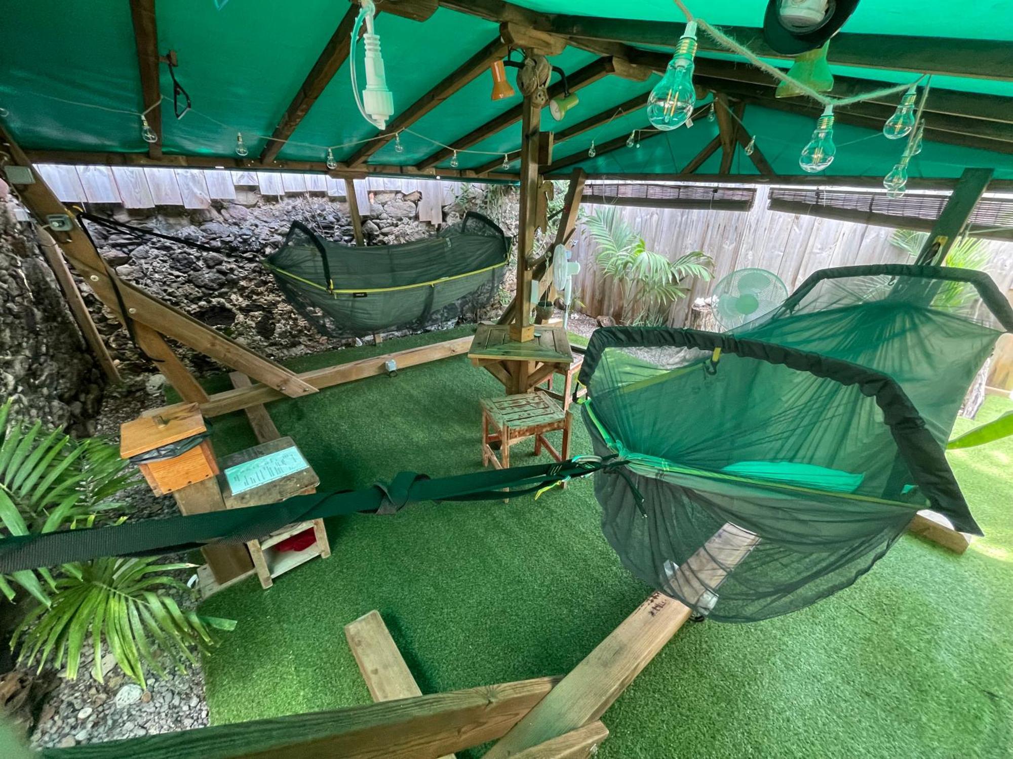 Les Hamacs Aux Saintes Hotel Terre-De-Haut Bagian luar foto