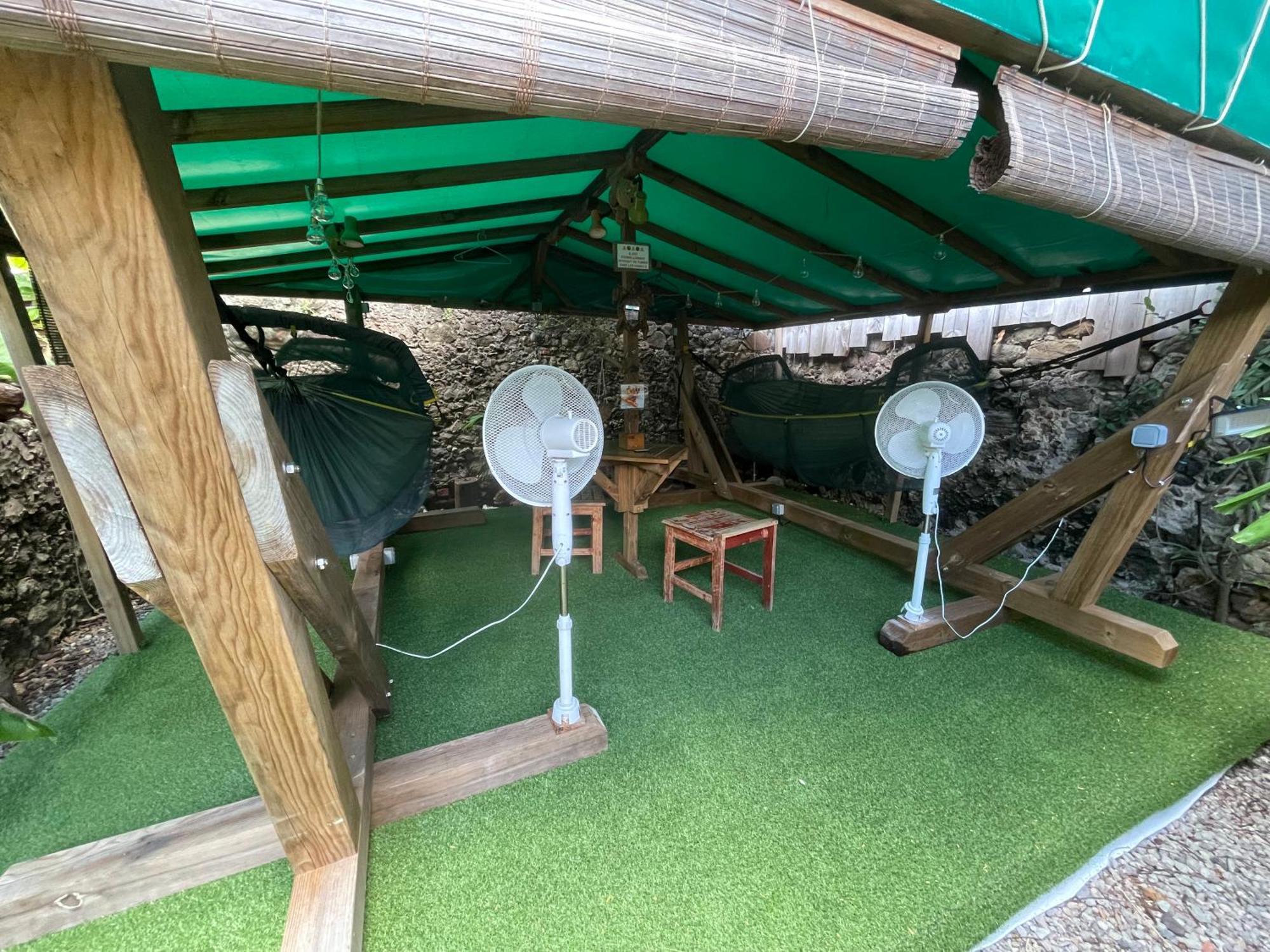 Les Hamacs Aux Saintes Hotel Terre-De-Haut Bagian luar foto