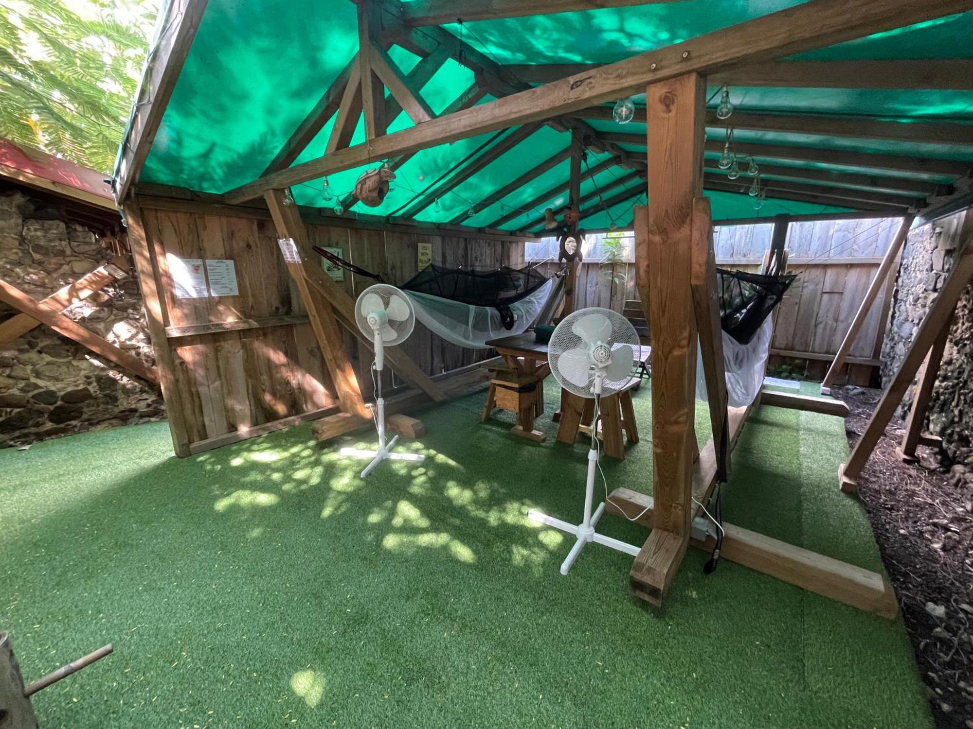 Les Hamacs Aux Saintes Hotel Terre-De-Haut Bagian luar foto